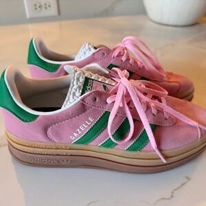 Adidas bold Samba pink and green size 8.5